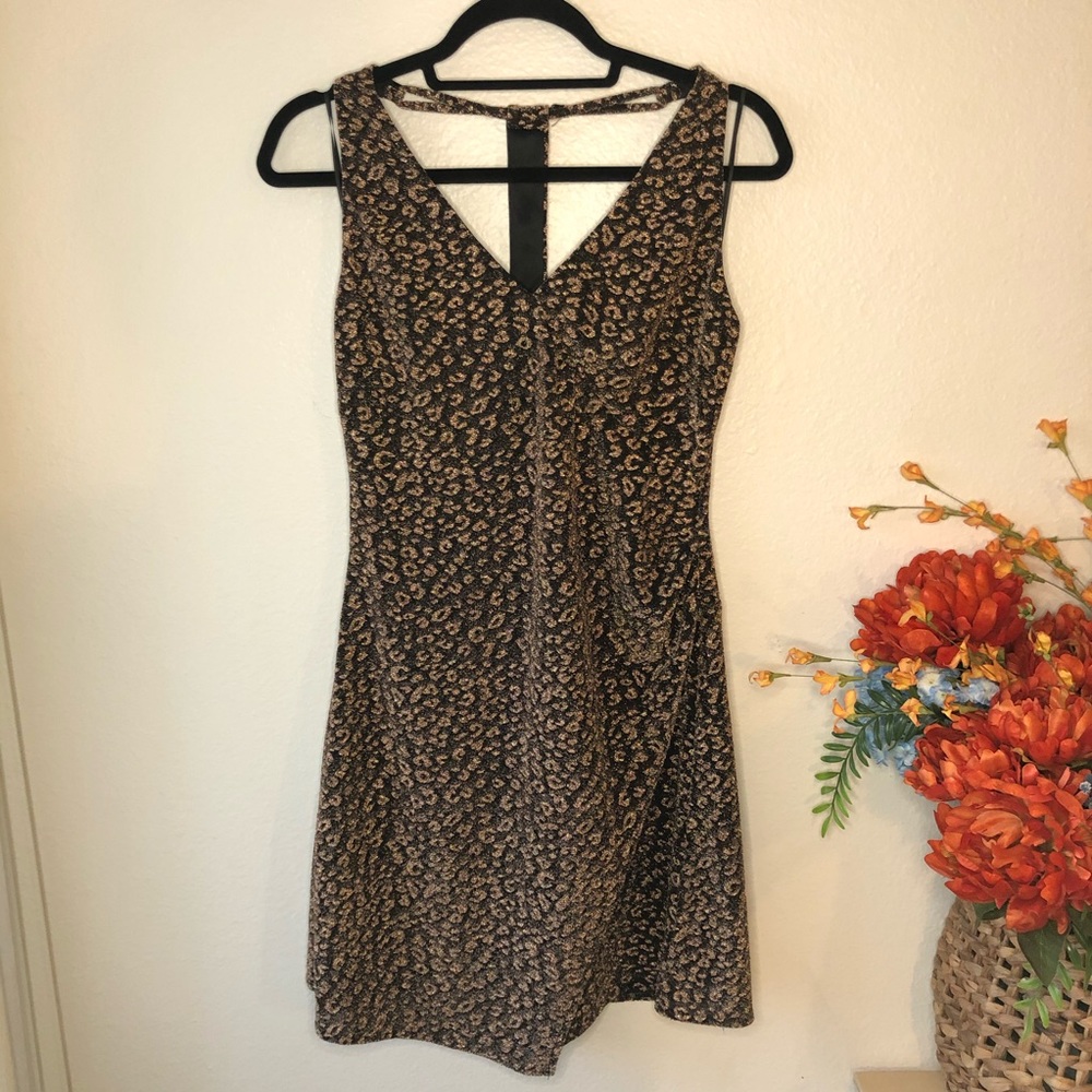 Gold Leopard side synched dress. L